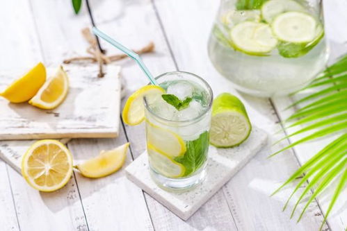 四杯冷饮心理测试 你最想喝哪一杯，揭示你该在哪个方面提升自己